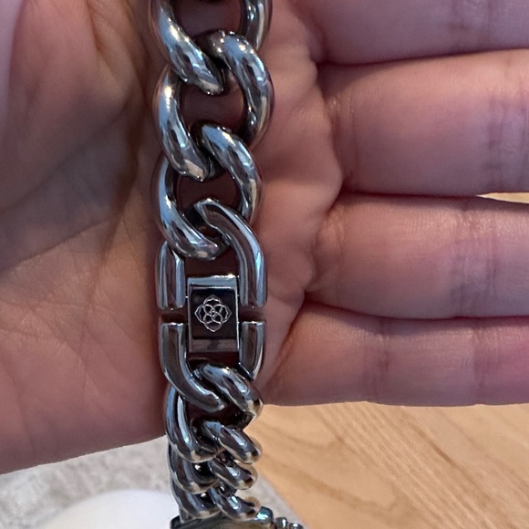 Kendra Scott Chain Link Apple Watch Band - Picture 3 of 5